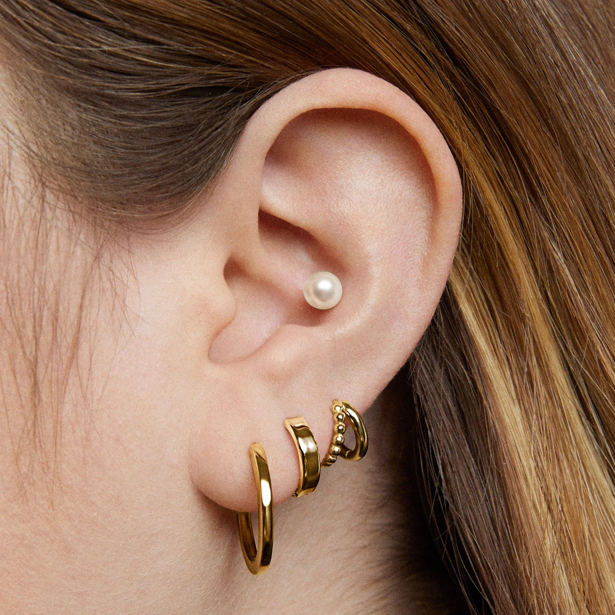 14k Classic Pearl Studs 6mm - Image 2